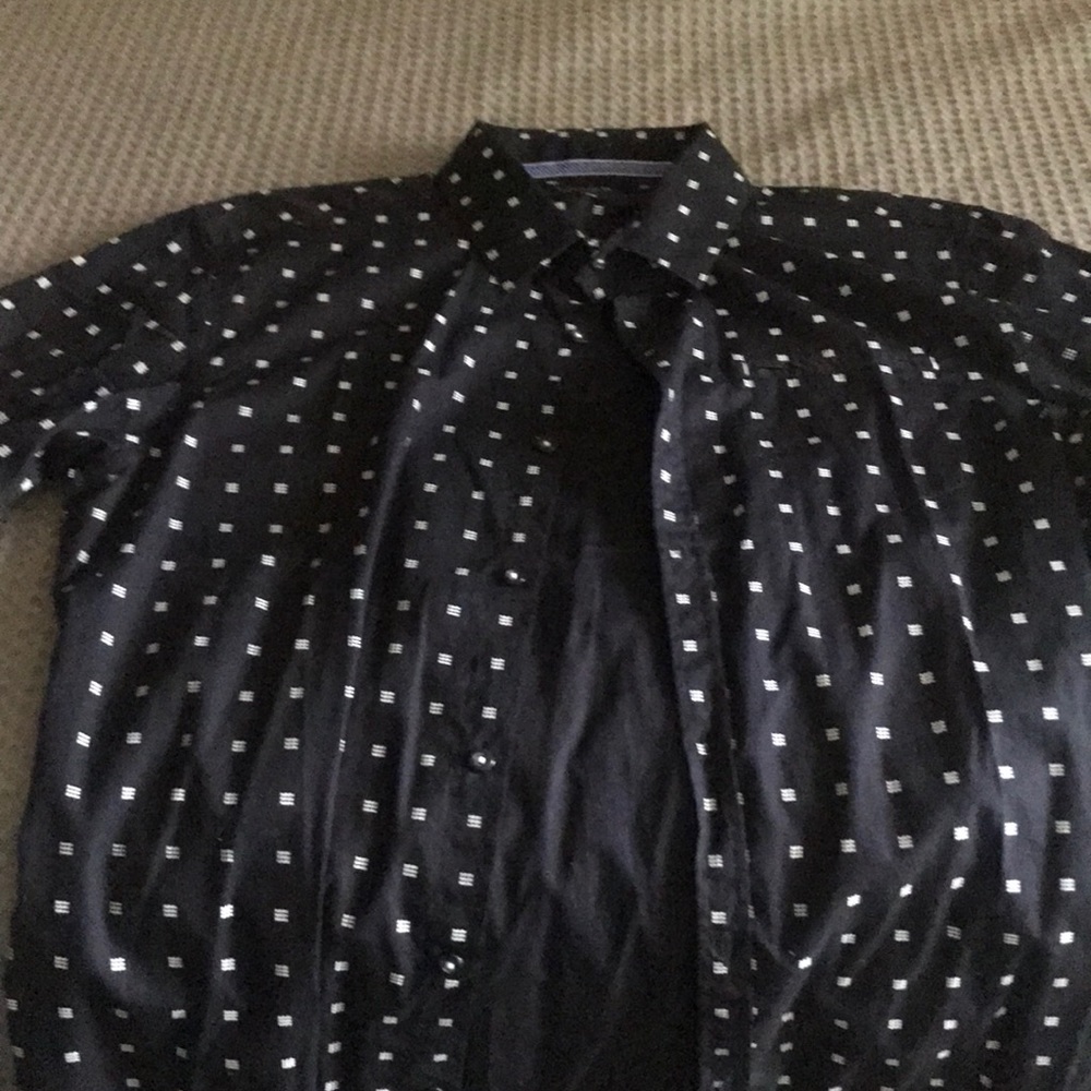 Level ten short sleeve button up shirt